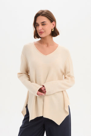 V NECK SPLIT KNIT