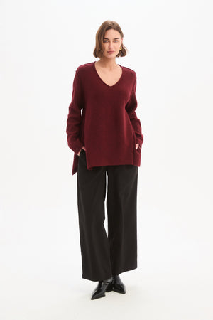 V NECK SPLIT KNIT