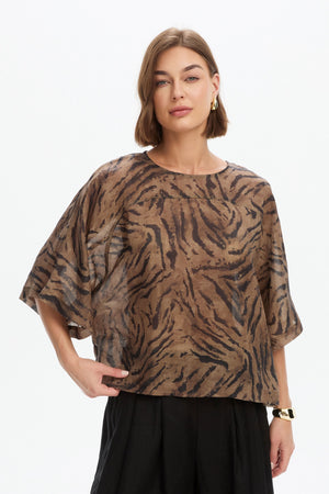 WIDE SLEEVE SHEER PRINT TOP