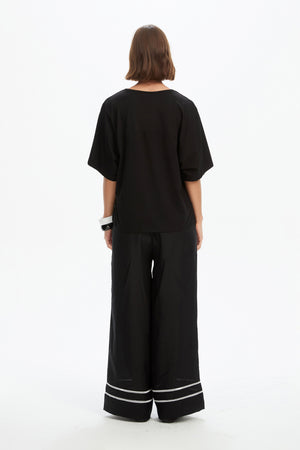 WIDE SLEEVE YOKE TEE