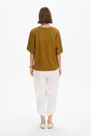 WIDE SLEEVE YOKE TEE