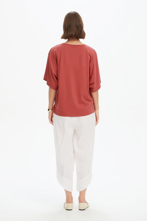 WIDE SLEEVE YOKE TEE