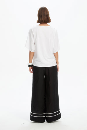 WIDE SLEEVE YOKE TEE