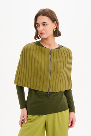 ZIP THROUGH KNIT SHAWL