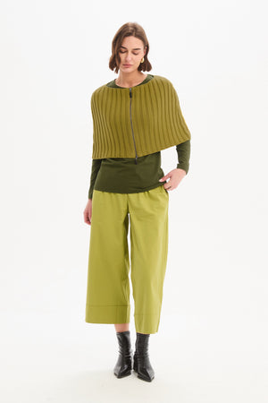 ZIP THROUGH KNIT SHAWL