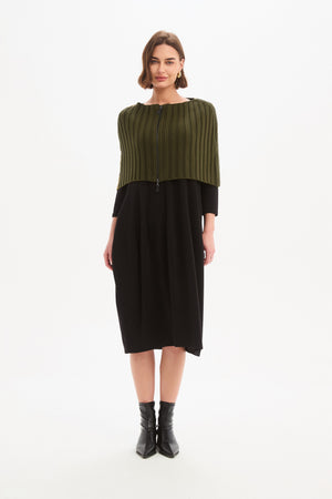 ZIP THROUGH KNIT SHAWL