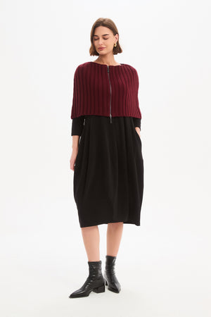 ZIP THROUGH KNIT SHAWL