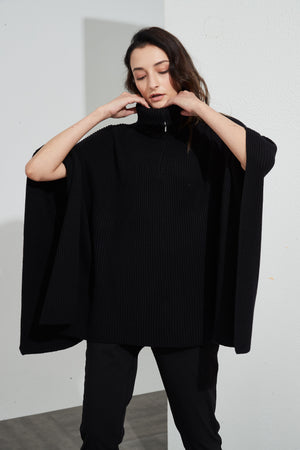 ZIP COLLAR PONCHO