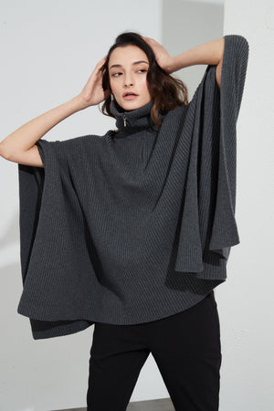 ZIP COLLAR PONCHO