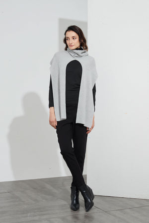 VERSATILE SCARF