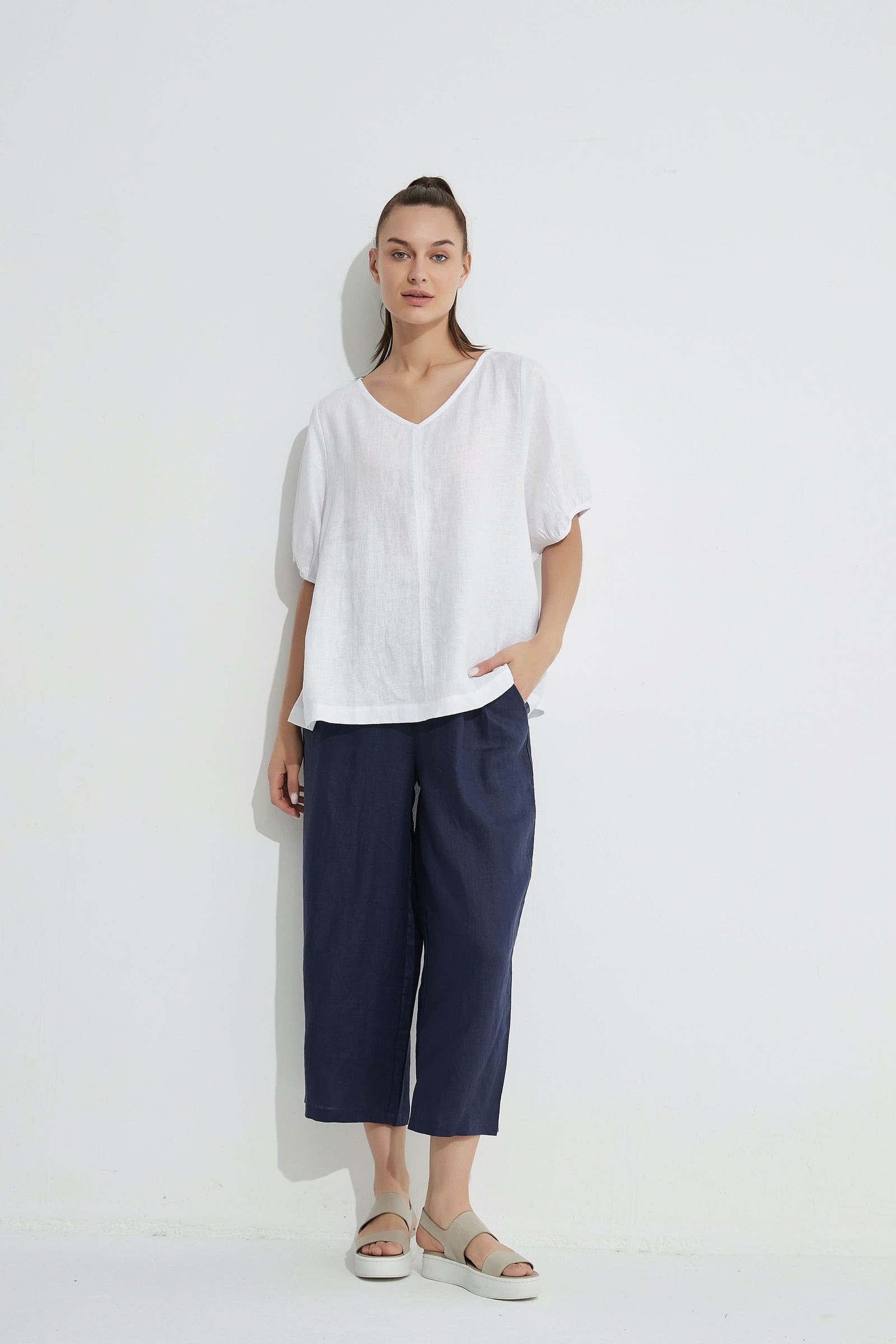 BISHOP SLEEVE TEE