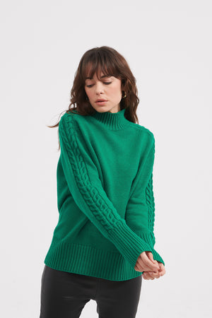 CABLE SLEEVE DETAIL KNIT