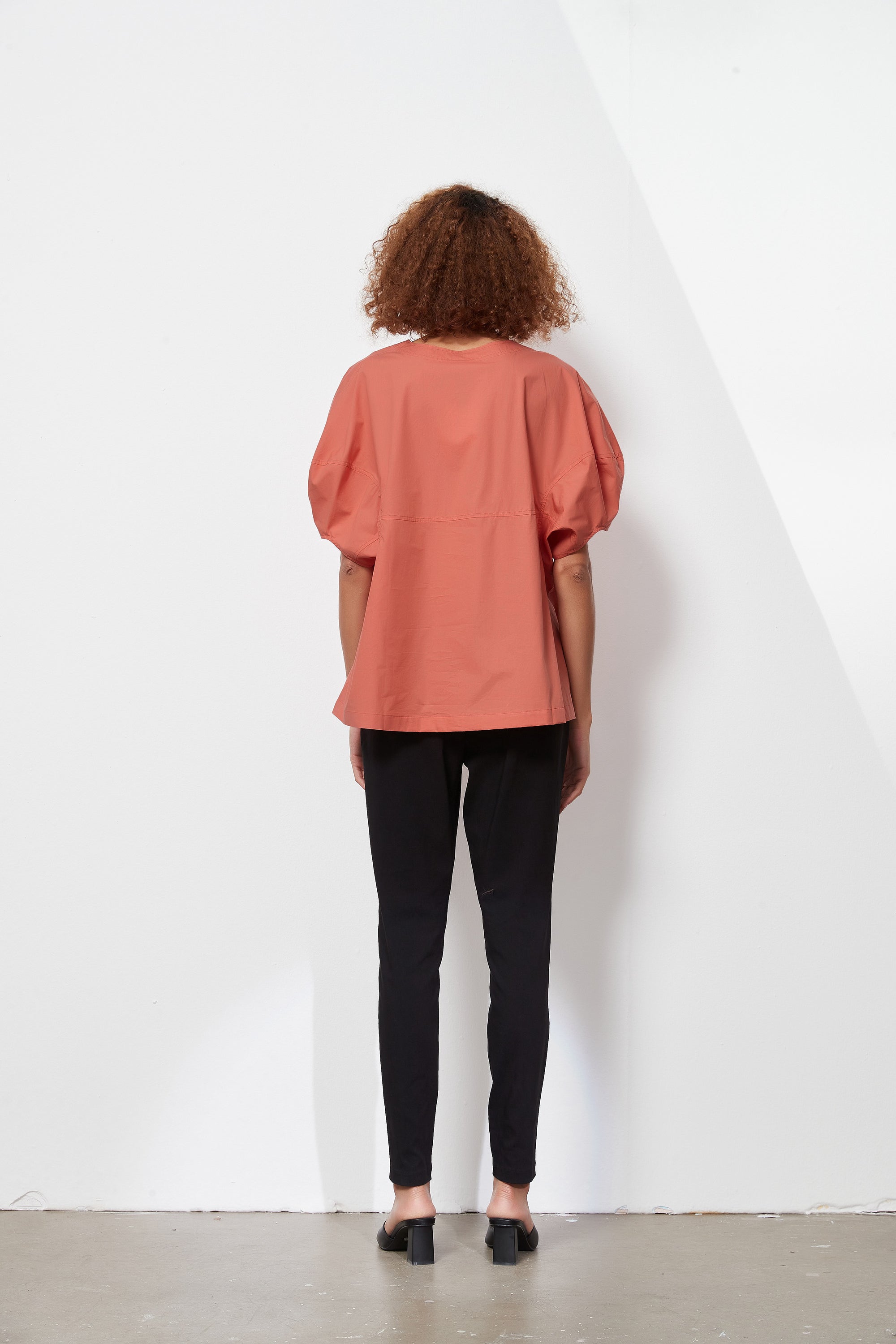 BALLOON SLEEVE TOP