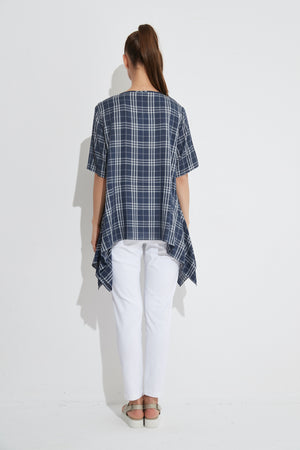 EXAGGERATED HEM TOP
