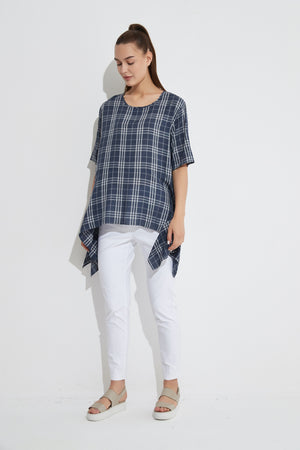 EXAGGERATED HEM TOP