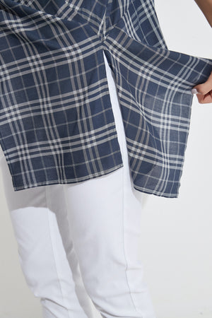 EXAGGERATED HEM TOP