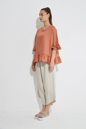 FRILL HEM TOP