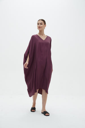 V NECK RELAXED DRESS