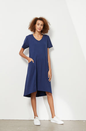 V NECK DEEP POCKET DRESS