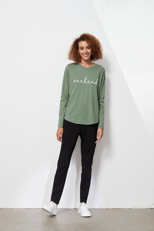 LONG SLEEVE SCRIPT TEE