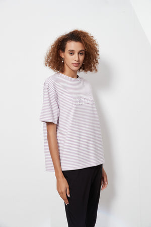 STRIPE EMBOSSED TEE