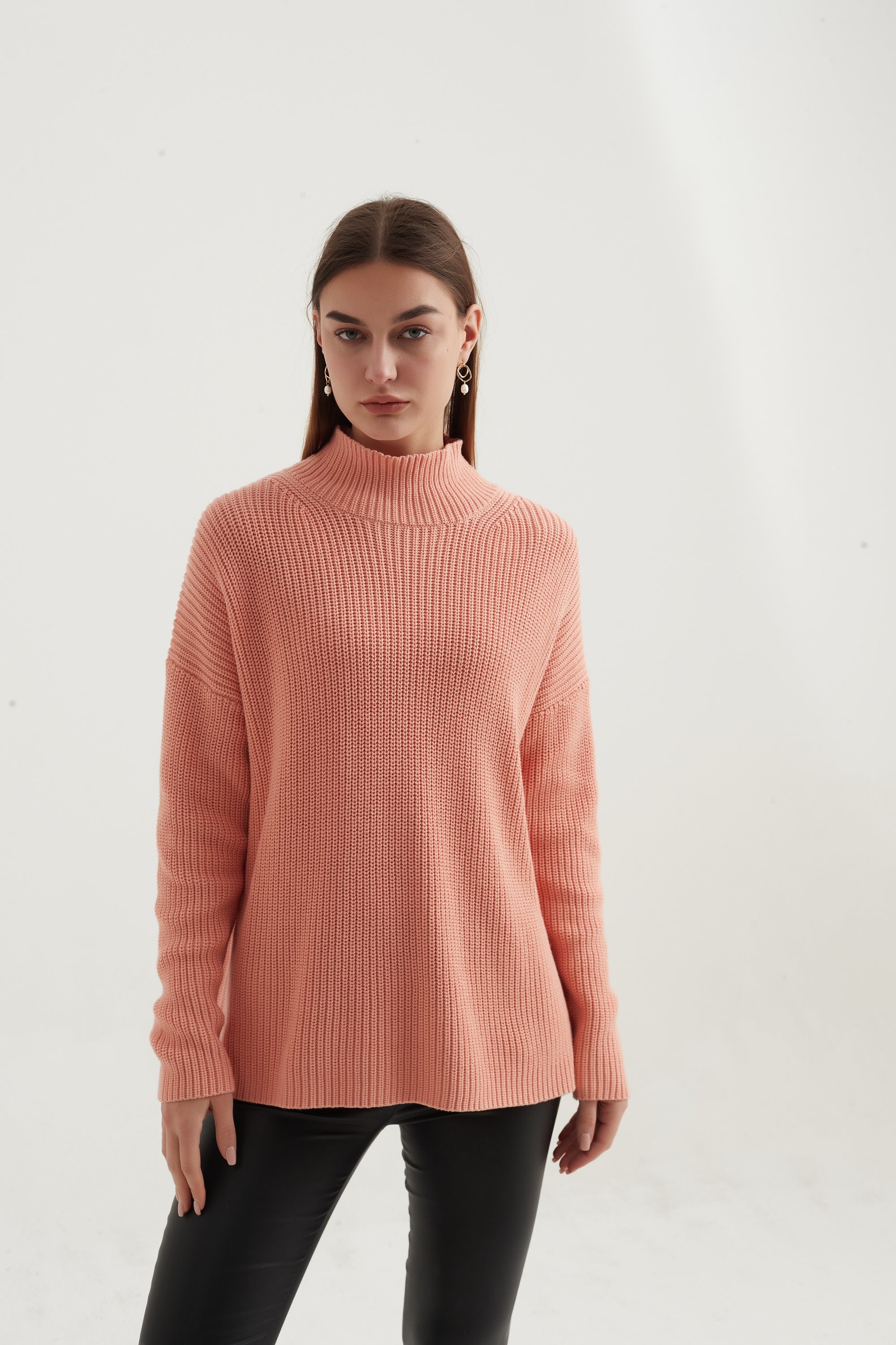 TURTLE NECK KNIT