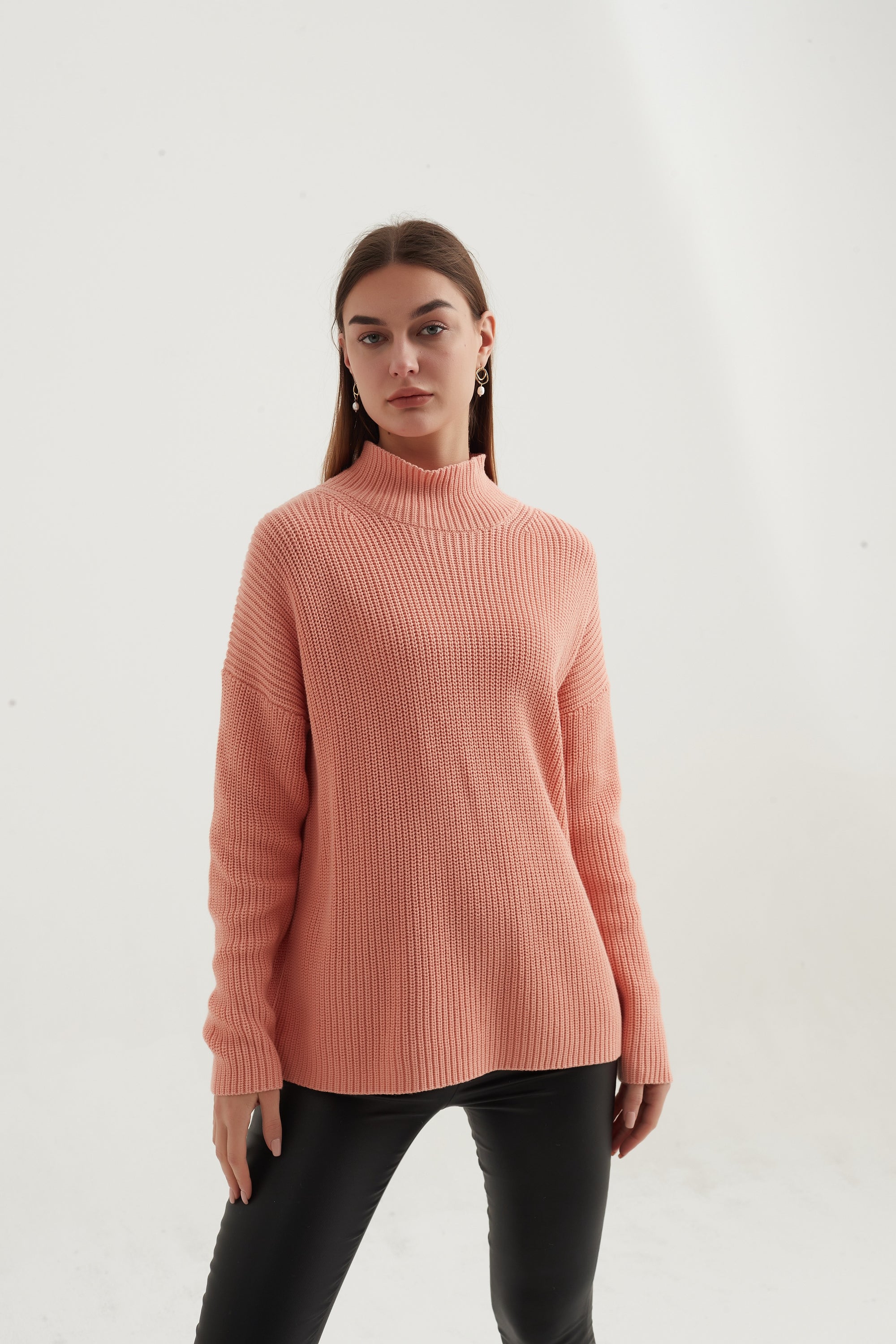TURTLE NECK KNIT