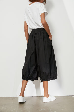 PENCIL TUCK HEM PANTS