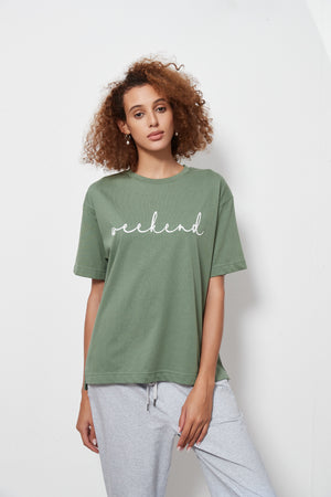 SCRIPT TEE