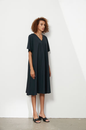 FLUTTER SLEEVE DRESS