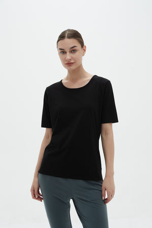 SLIM FIT STEP HEM TEE