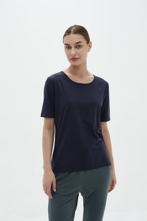 SLIM FIT STEP HEM TEE