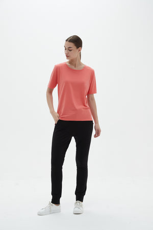 SLIM FIT STEP HEM TEE