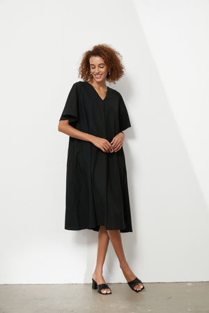 FLUTTER SLEEVE DRESS