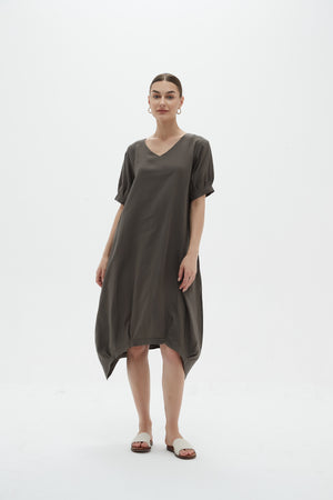 DEEPER V NECK BILLOW DRESS