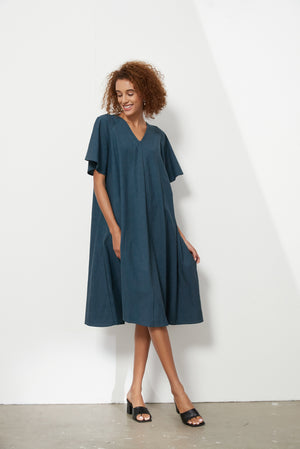 FLUTTER SLEEVE DRESS