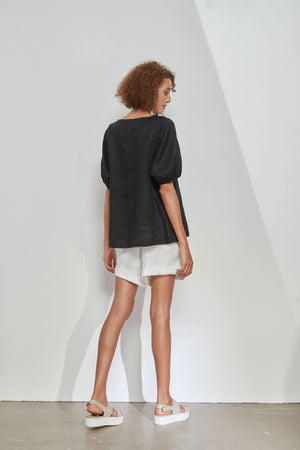 BISHOP SLEEVE TEE