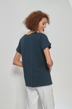 V NECK TEE