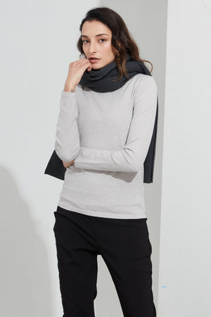 VERSATILE SCARF