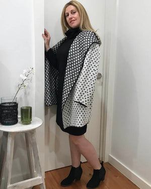 DOTTED COAT