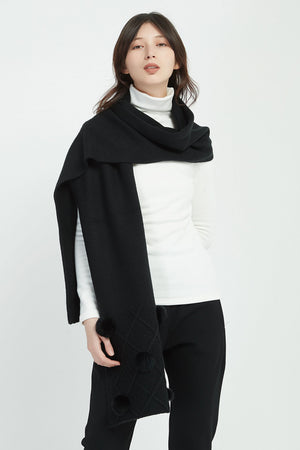 POM POM SCARF
